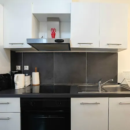 80 M2-heart Of Le Marais -sleeps 6 פריז