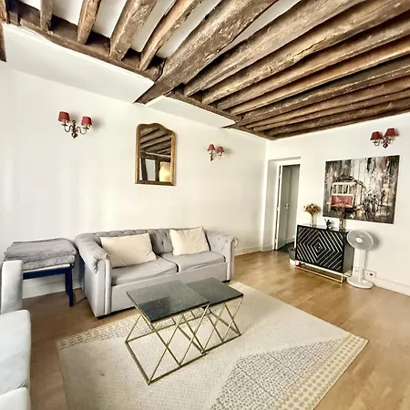 דירה 80 M2-heart Of Le Marais -sleeps 6 פריז