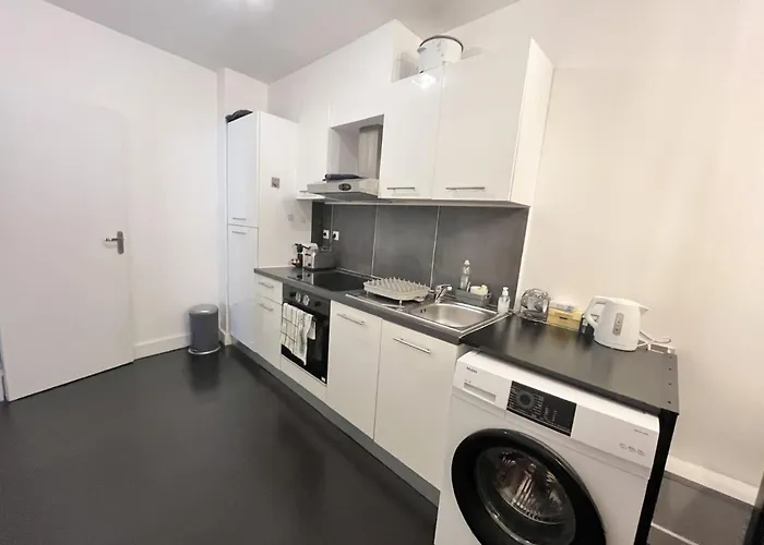 80 M2-heart Of Le Marais -sleeps 6