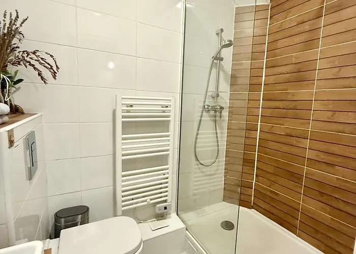 80 M2-heart Of Le Marais -sleeps 6 *