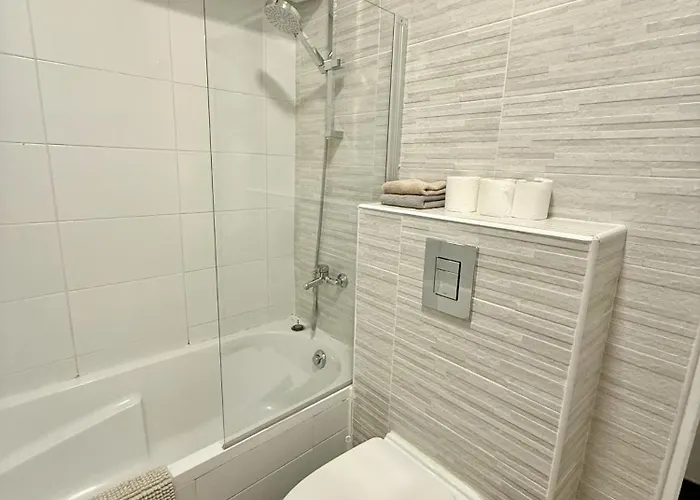 80 M2-heart Of Le Marais -sleeps 6 * Paris