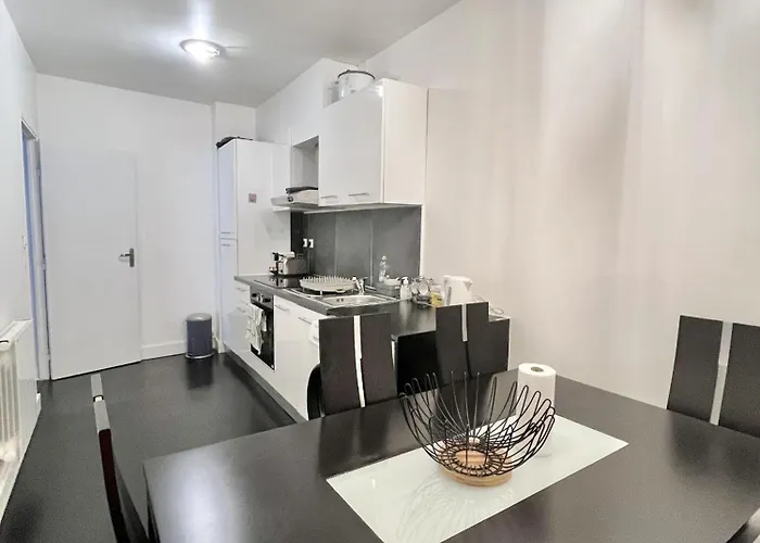 80 M2-heart Of Le Marais -sleeps 6 * Paris