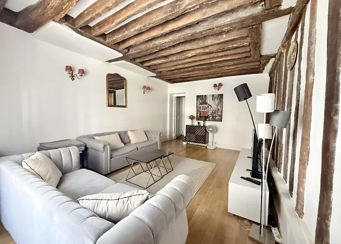 80 M2-heart Of Le Marais -sleeps 6