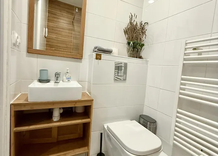 80 M2-heart Of Le Marais -sleeps 6 *