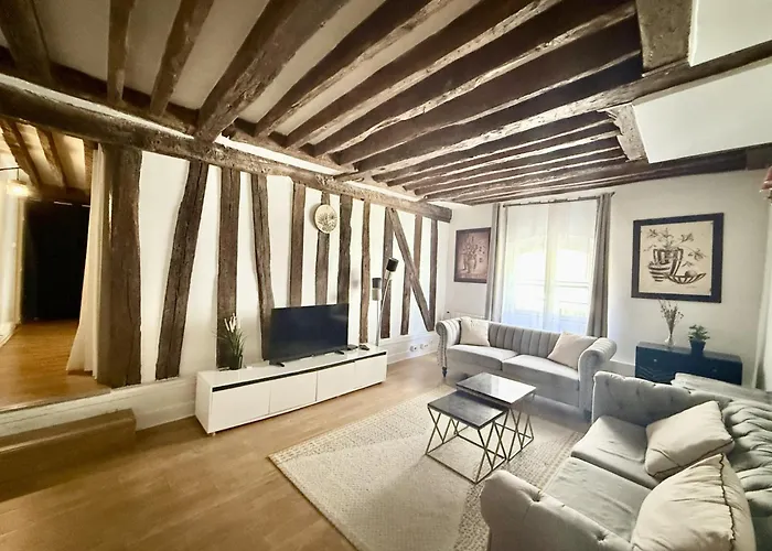 80 M2-heart Of Le Marais -sleeps 6 Apartment *